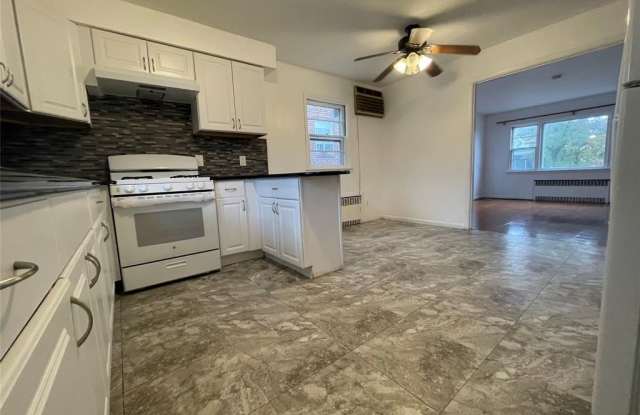461-463 Boyden Avenue Gallery 2