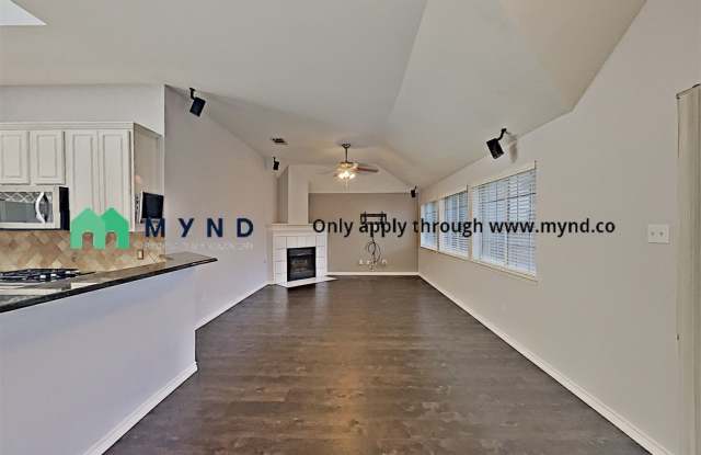 10109 Green Ct Gallery 3