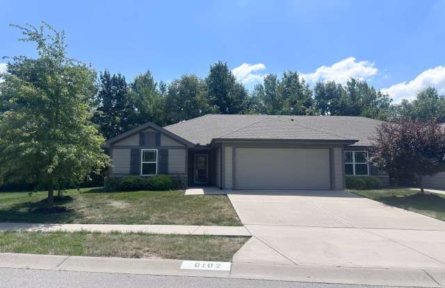 Single Level 2 Bed | 2 Bath | 2 Car Garage Attached Villa in Blue Springs photos photos