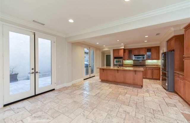 100 Rinaldi Gallery 4