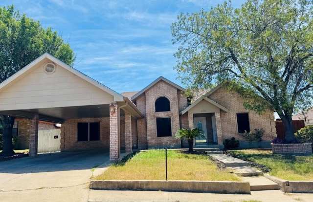 2212 Willow Trail - 2212 Willow Trail, Eagle Pass, TX 78852