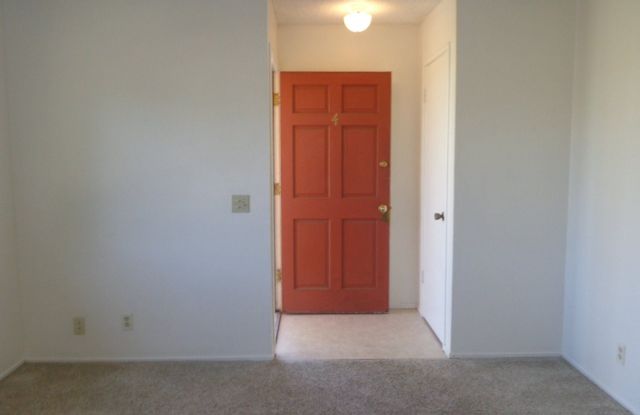 2 Bedroom Condo Gallery 1