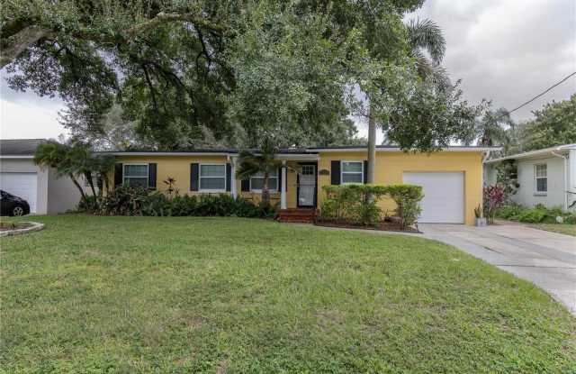226 W SPRUCE STREET - 226 West Spruce Street, Orlando, FL 32804