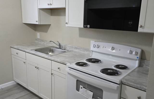 110 Tacoma Rd photos photos