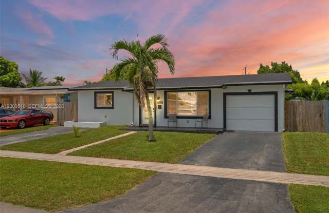 2485 NW 84th Way photos photos