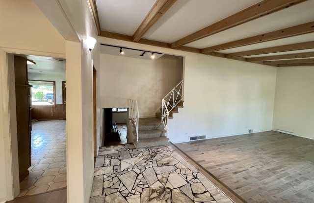 520 Karey Court Gallery 4