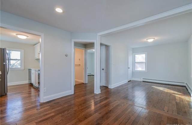 348 Queen St photos photos