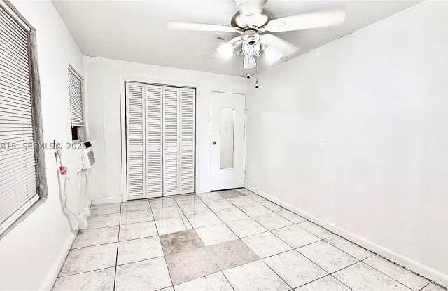 1878 NW 112th Ter Gallery 4