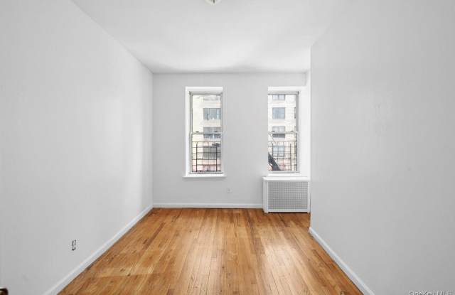 320 E 49TH Street Gallery 2