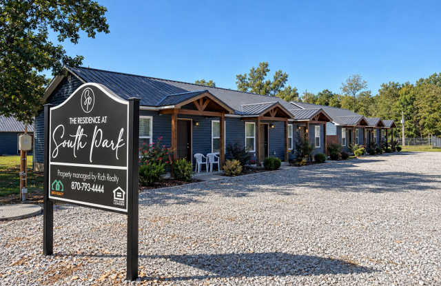 2 Bedroom/2 Bathroom Triplex Unit • Southside Gallery 1