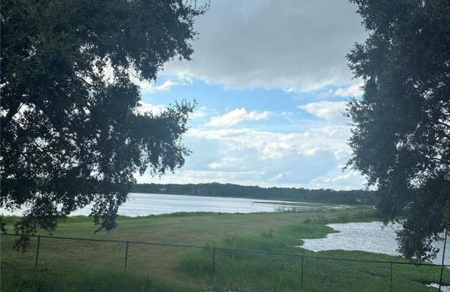 1512 ISON Lane Gallery 2