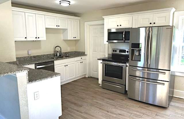 ***HURRY!!! Updated Cape Cod HOUSE w/ Yard/Near Military Base! photos photos