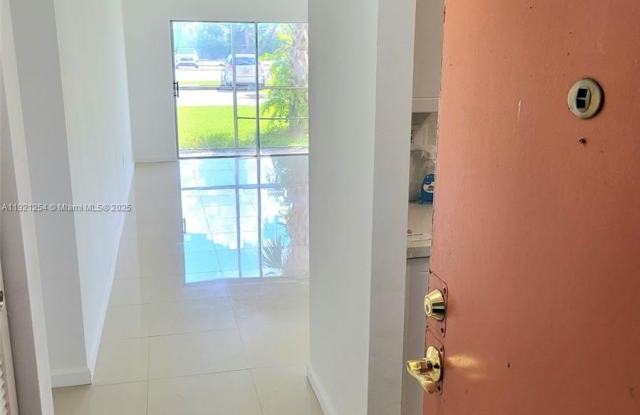 3600 NW 21st St photos photos