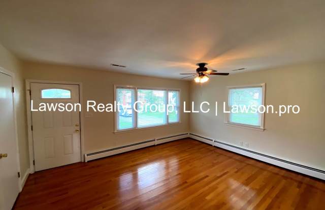 Updated Split Level Home in Salem Gallery 3