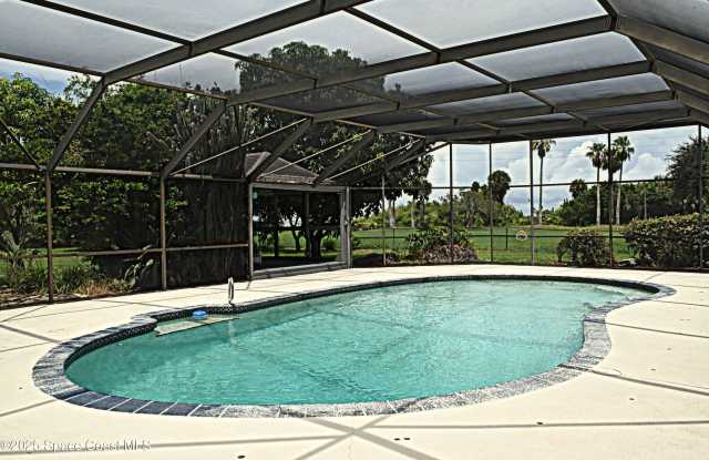 285 Utopia Circle photos photos