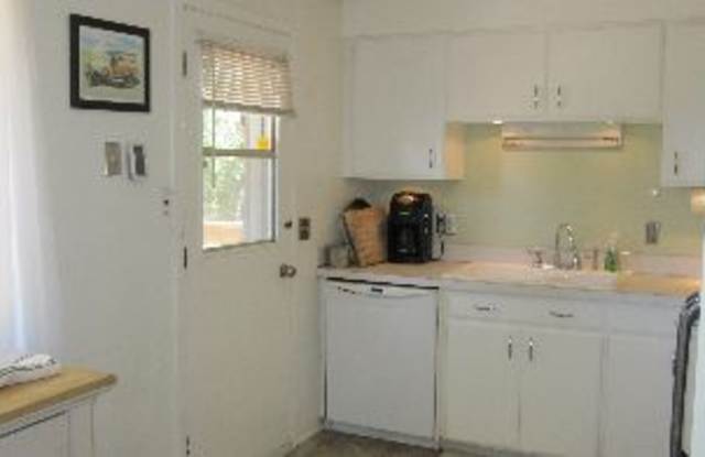 3925 W Radcliff Avenue Gallery 2