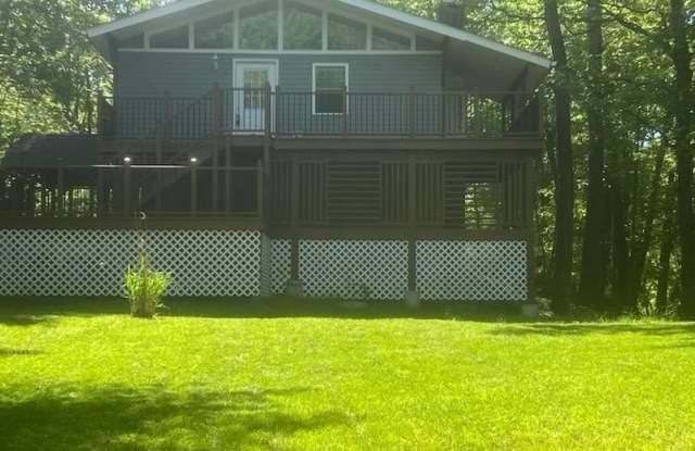 114 Cromwell Road - 114 Cromwell Road, Gold Key Lake, PA 18337