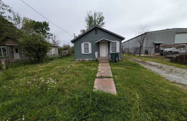 House For Rent 1269 Oregon Ave, Beaumont, TX 77705 Gallery 1