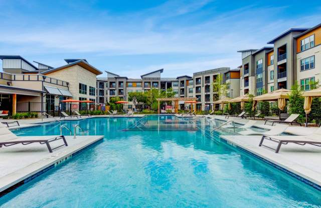 OXLY Apartments Gallery 3