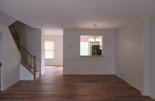 7249 WORSLEY WAY Gallery 2