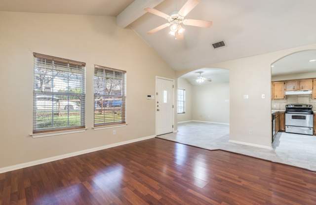 Charming 3 bedroom, 2 bathroom home in the heart of East Austin photos photos