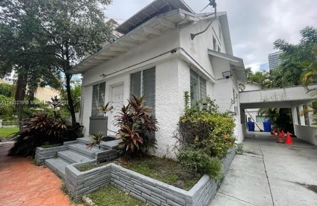 403 NE 28th St - 403 Northeast 28th Street, Miami, FL 33137