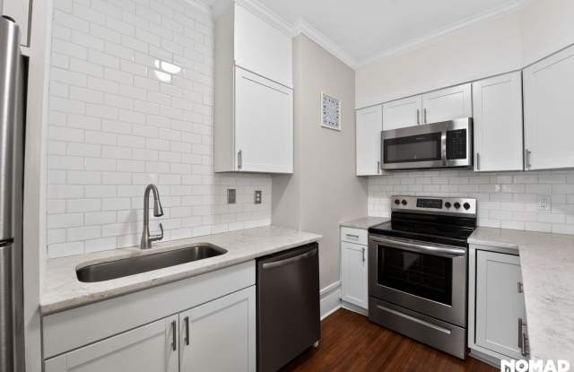 Charming 2BR Condo in Charlotte - 222 Providence Road, Charlotte, NC 28207
