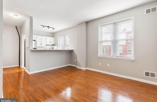 1726 W 8TH ST #1 photos photos