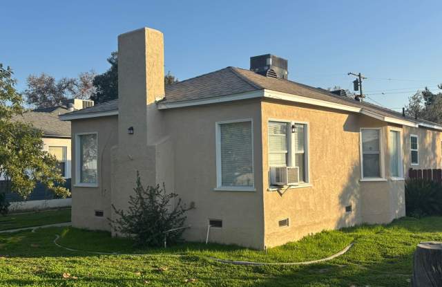 Cozy 2-Bed, 1-Bath in Alta Vista - Move in Ready! - 27 Quincy Street, Bakersfield, CA 93305