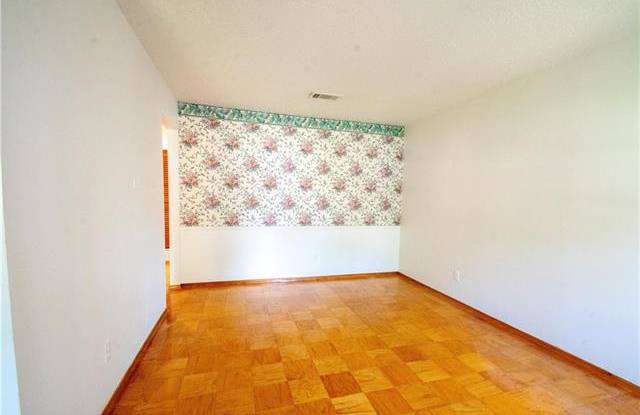 2908 David Lane Gallery 2