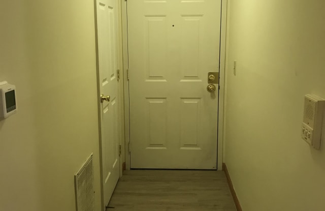 7636 Shawnee #208 Gallery 2