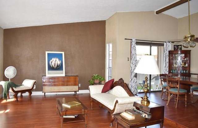 5128 Pruitt Drive Gallery 2