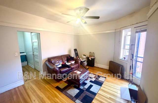 1057 W. Dakin photos photos