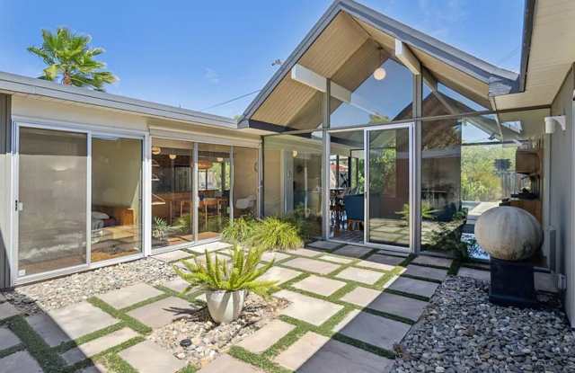 Exquisite Eichler Home with Pool, Spacious Backyard & Modern Comfort! Gallery 3