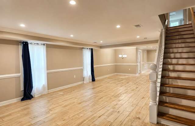 Ready for Move-In! 3 Bedroom Home with Open Floor Plan & Large Private Yard Gallery 4