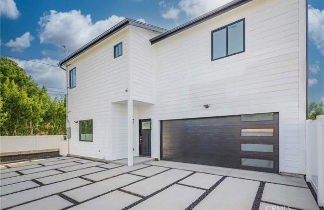 5824 Craner Avenue - 5824 Craner Avenue, Los Angeles, CA 91601