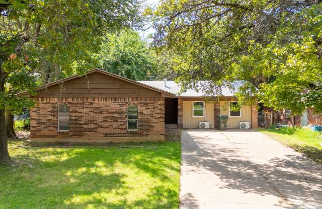 Sweet little 5 bed home! photos photos