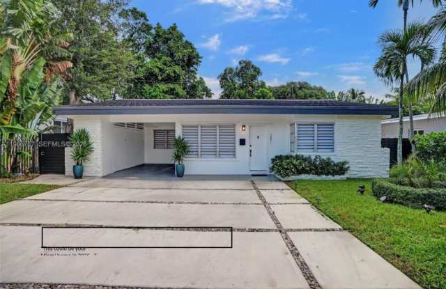 281 NE 112th St photos photos