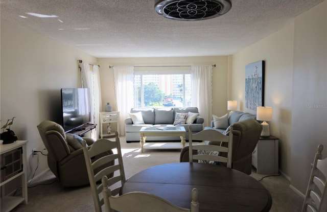 4650 COVE Circle Gallery 4