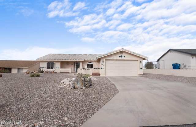 1437 Inverness Ct - 1437 Inverness Court, Lake Havasu City, AZ 86404