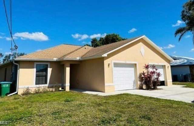 703 SE 4th Terrace unit: 703 - 703 Southeast 4th Terrace, Cape Coral, FL 33990 703 SE 4th Terrace unit: 703 - 703 Southeast 4th Terrace, Cape Coral, FL 33990