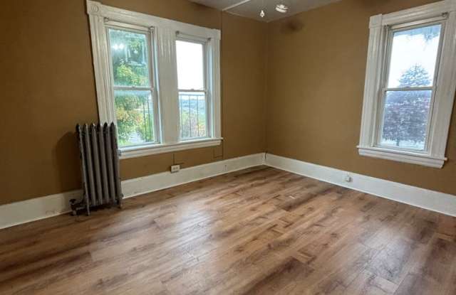 All Utilities Included!  1 bedroom efficiency in Pittsfield, MA Gallery 2