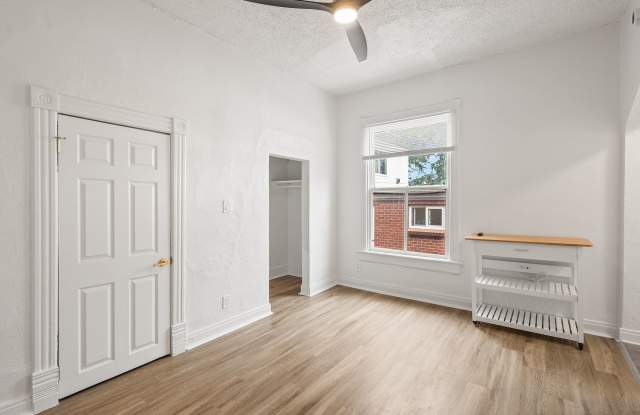 1325 Corona Gallery 4