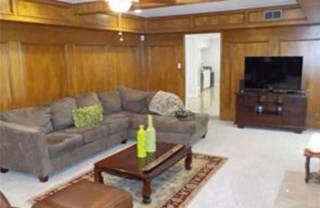 2606 Deep Hill Circle Gallery 2