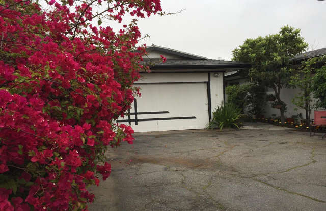 1888 Verdugo Loma Dr - 1888 Verdugo Loma Drive, Glendale, CA 91208