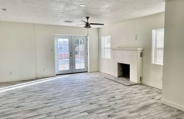 4301 Mesa Grande Pl SEUnit C Gallery 3