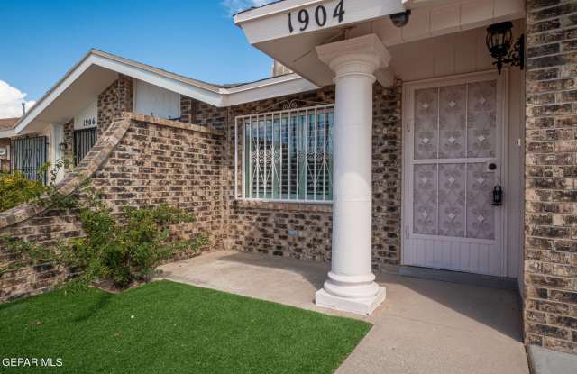 1904 Estrada Drive photos photos