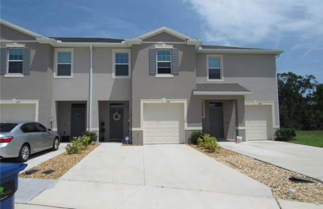 3 Bedroom 2 1/2 bath townhome in Howey-in-the-hills photos photos