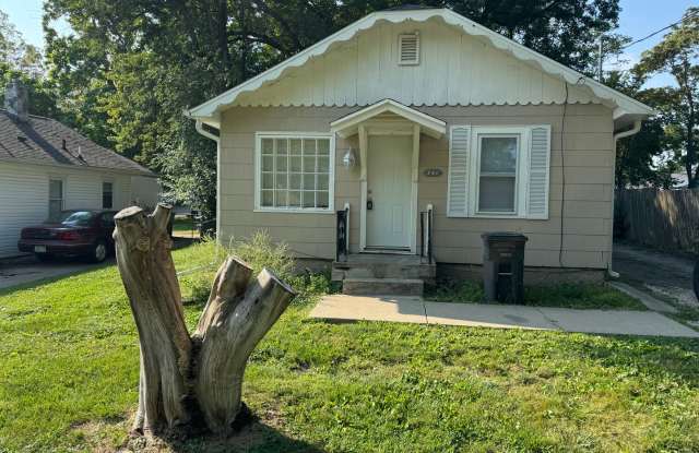 2 Bedroom House - RENT SPECIAL! photos photos