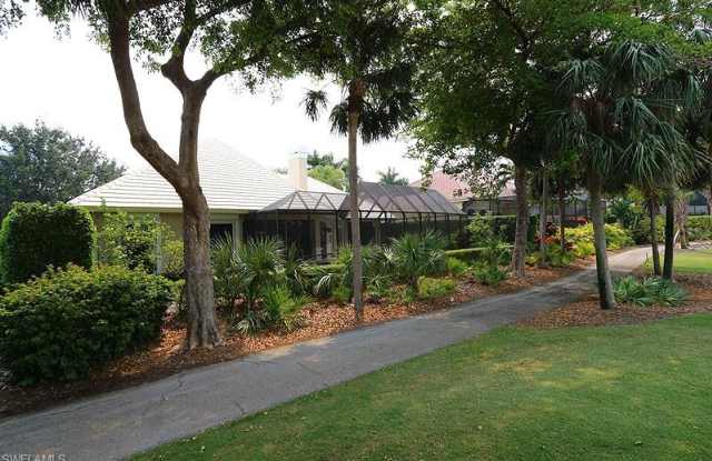 6967 Greentree DR Gallery 2